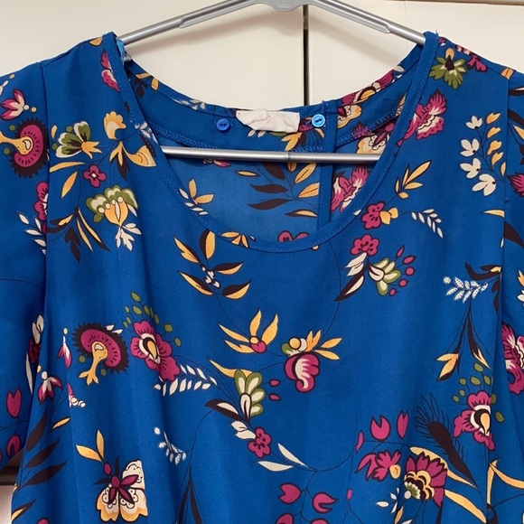 Sienna Sky Romper in Summer Blue Floral Print Small Bright Spring Shorts - Picture 6 of 7